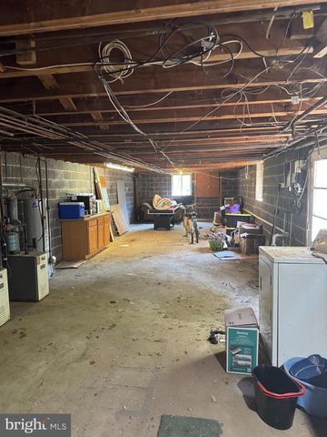 136 N SYLVANIA AVE, Jenkintown, PA 19046