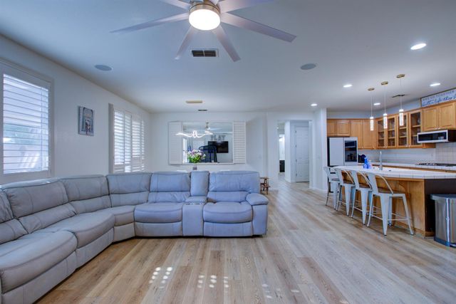 4208 Blake Dr, Modesto, CA 95356