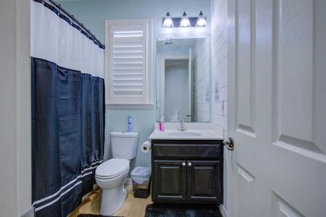 4208 Blake Dr, Modesto, CA 95356