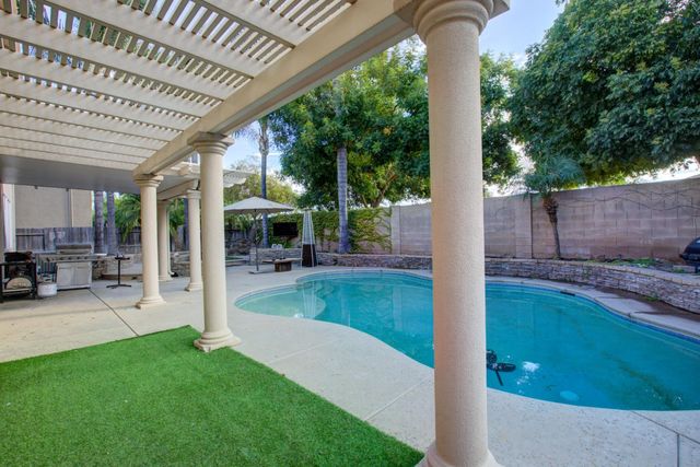 4208 Blake Dr, Modesto, CA 95356