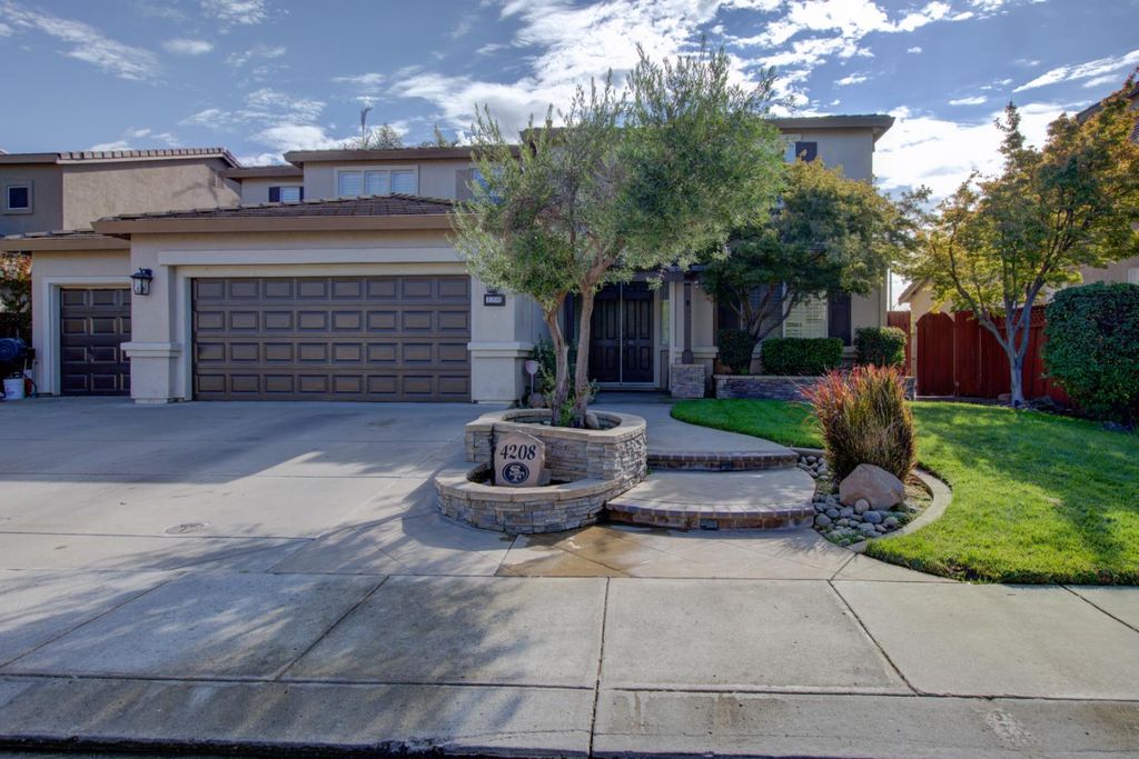 4208 Blake Dr, Modesto, CA 95356