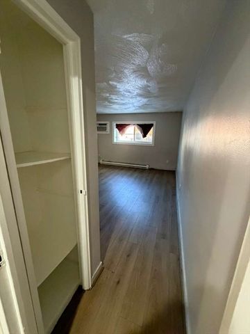 27 Gordon St 105, Framingham, MA 01702