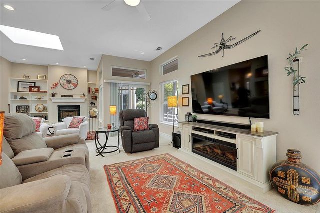 13750 Strawberry Cir, Penn Valley, CA 95946
