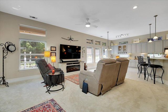 13750 Strawberry Cir, Penn Valley, CA 95946
