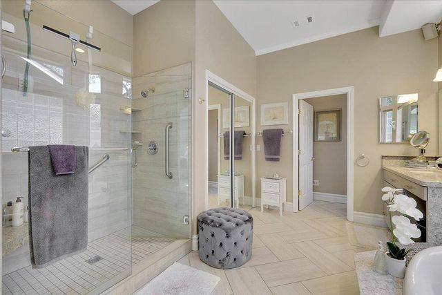 13750 Strawberry Cir, Penn Valley, CA 95946