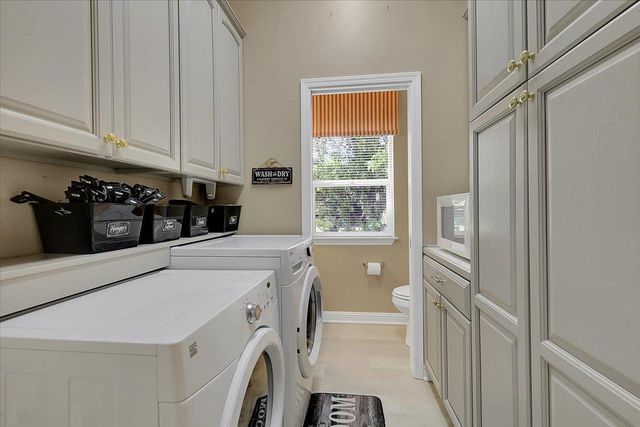 13750 Strawberry Cir, Penn Valley, CA 95946