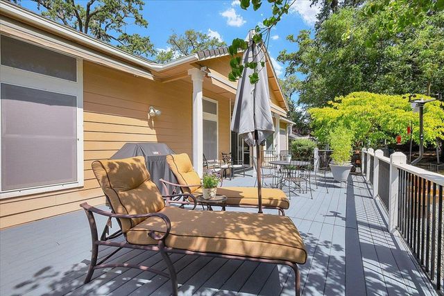 13750 Strawberry Cir, Penn Valley, CA 95946