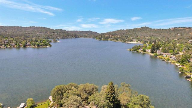 13750 Strawberry Cir, Penn Valley, CA 95946