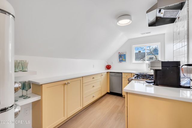 611 3rd Avenue 2, Asbury Park, NJ 07712