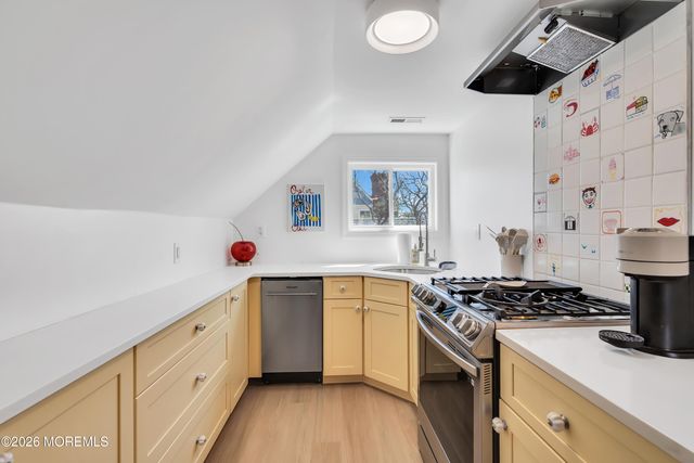 611 3rd Avenue 2, Asbury Park, NJ 07712