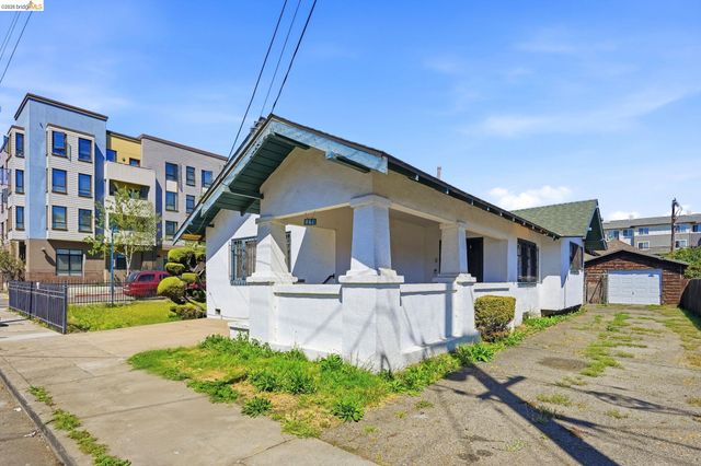 861 70Th Ave, Oakland, CA 94621