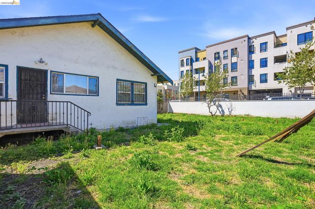 861 70Th Ave, Oakland, CA 94621