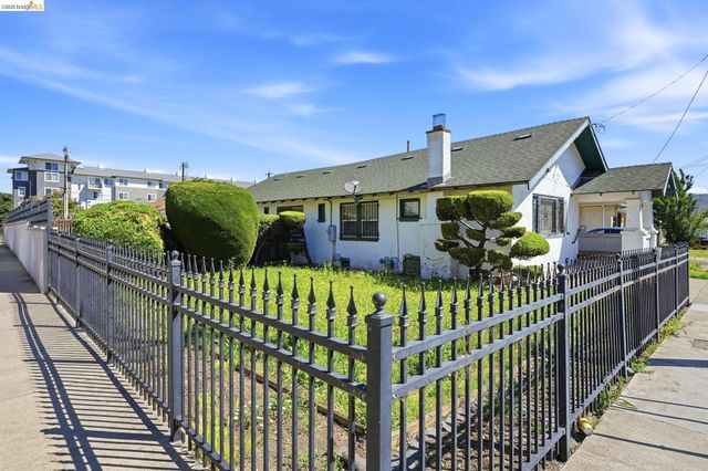 861 70Th Ave, Oakland, CA 94621