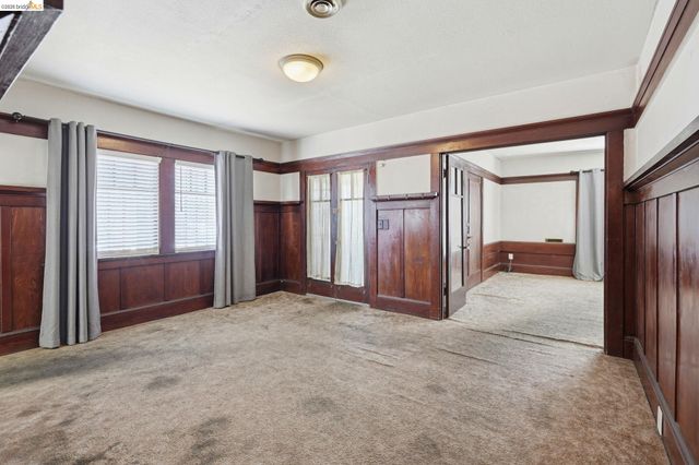 861 70Th Ave, Oakland, CA 94621