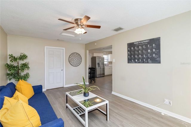 204 CIRCLE HILL DRIVE, Brandon, FL 33510