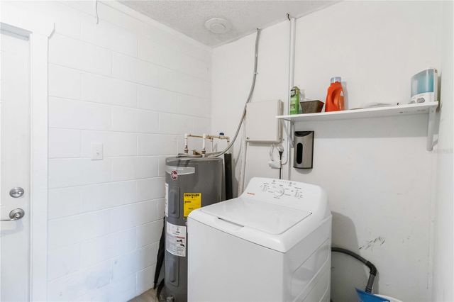 204 CIRCLE HILL DRIVE, Brandon, FL 33510