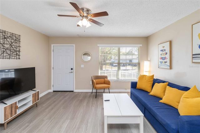 204 CIRCLE HILL DRIVE, Brandon, FL 33510