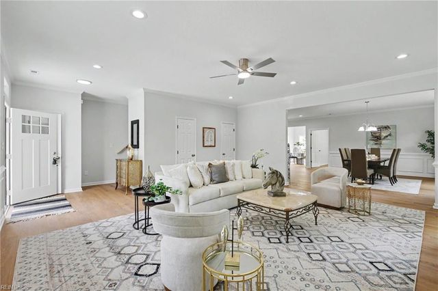67 Elm AVE, Portsmouth, VA 23704