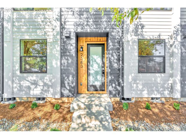2383 Se 45TH Ave, Portland, OR 97215