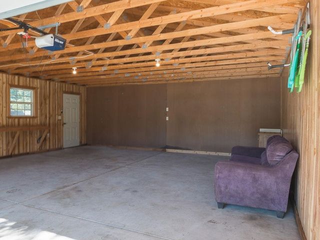 510 E Kirby, Haysville, KS 67060