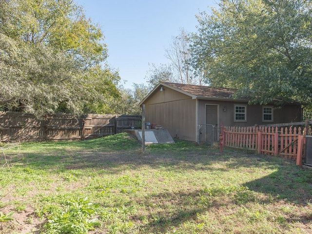 510 E Kirby, Haysville, KS 67060