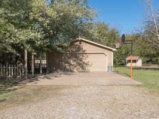 510 E Kirby, Haysville, KS 67060