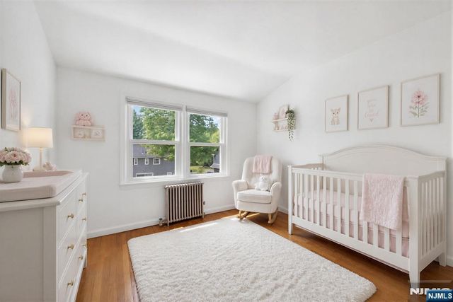 28 Livingston Place, Teaneck, NJ 07666