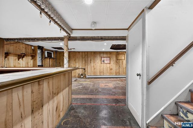 28 Livingston Place, Teaneck, NJ 07666