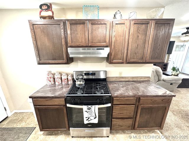 419124 E 1144 Road, Checotah, OK 74426