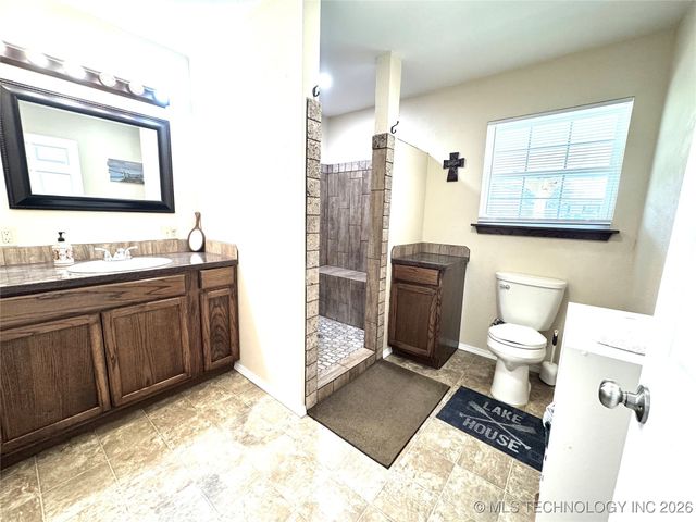 419124 E 1144 Road, Checotah, OK 74426