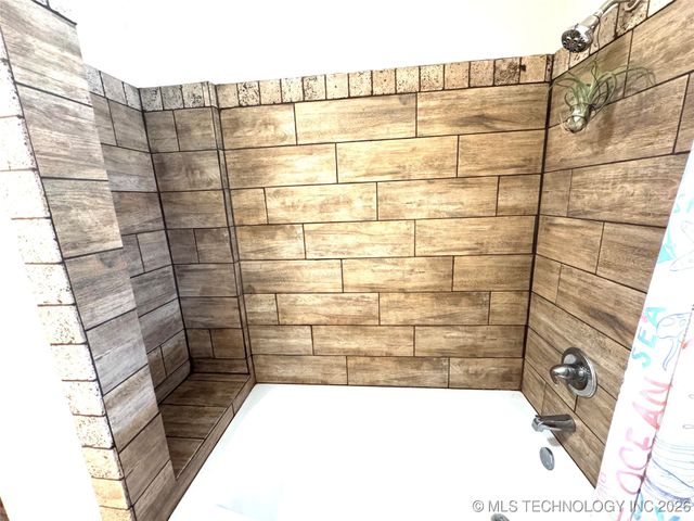 419124 E 1144 Road, Checotah, OK 74426