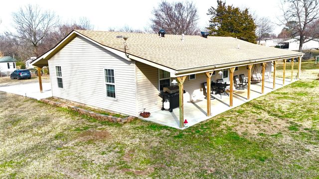 419124 E 1144 Road, Checotah, OK 74426