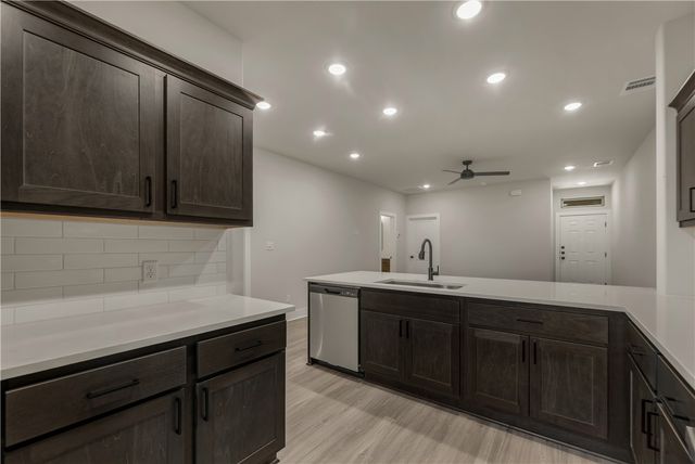 4063 Gunner Trail, College Station, TX 77845