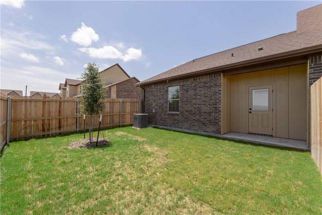 4063 Gunner Trail, College Station, TX 77845