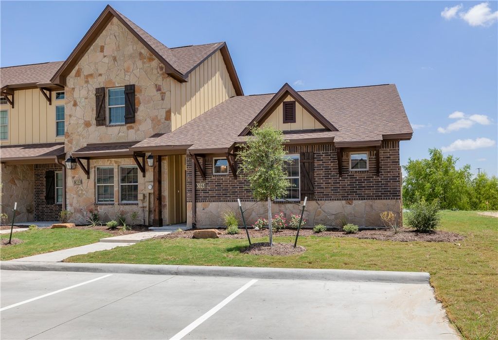 4063 Gunner Trail, College Station, TX 77845