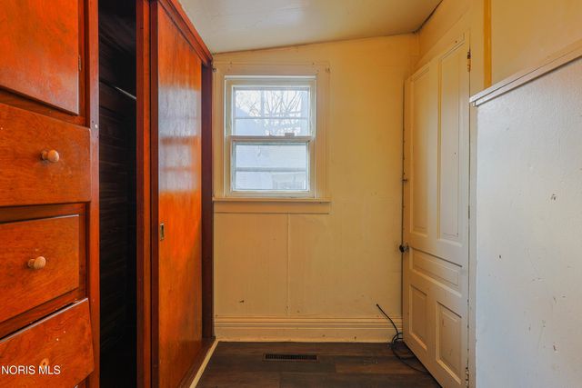 1267 Nebraska Avenue, Toledo, OH 43607