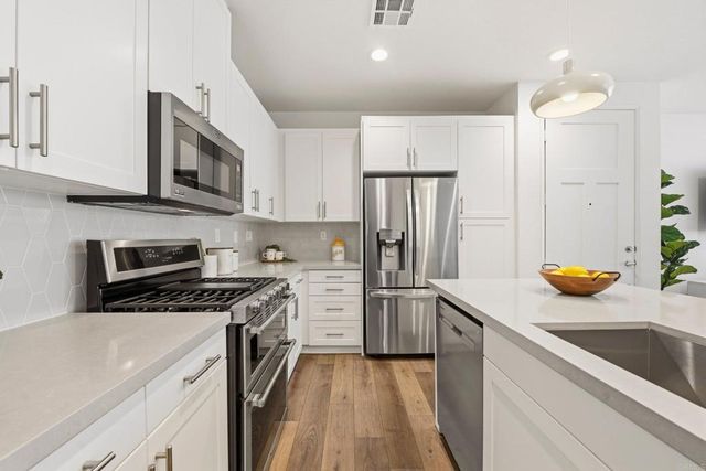 1175 Via Lucero, Oceanside, CA 92056