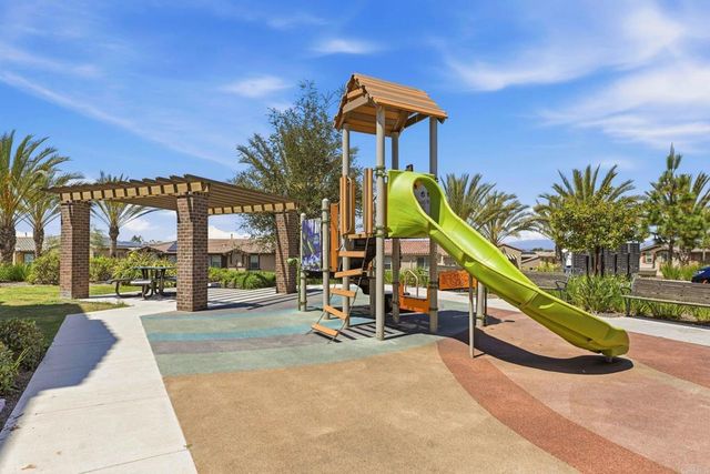 1175 Via Lucero, Oceanside, CA 92056