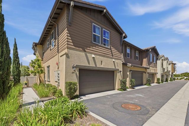 1175 Via Lucero, Oceanside, CA 92056