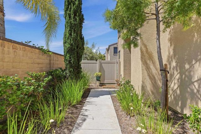 1175 Via Lucero, Oceanside, CA 92056