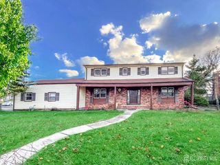 215-215 Monroe Avenue, Edison, NJ 08820