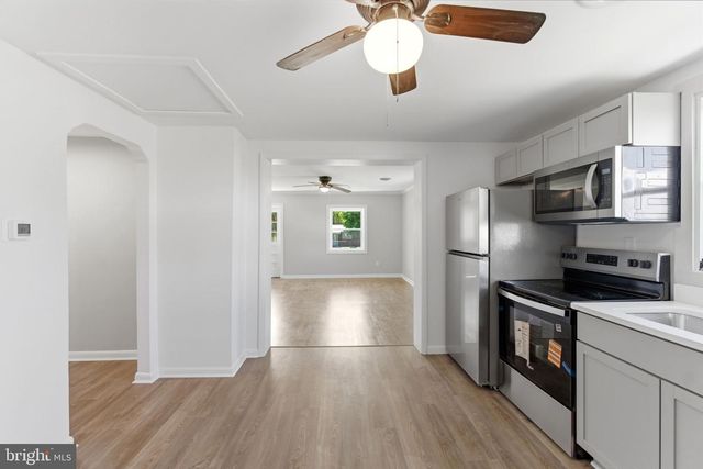 1505 LOOP RD, Gerrardstown, WV 25420