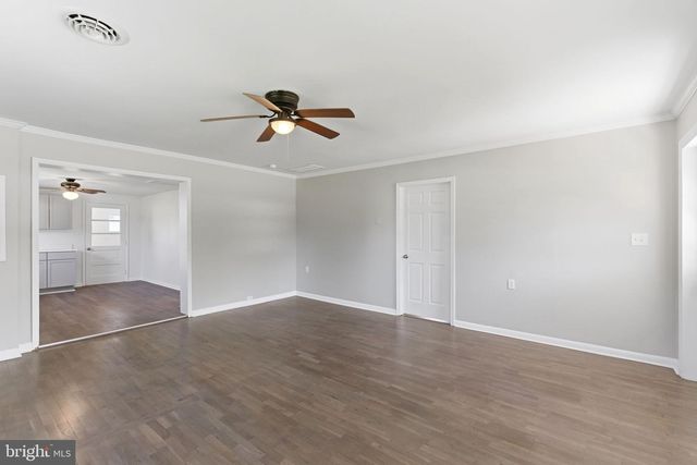 1505 LOOP RD, Gerrardstown, WV 25420