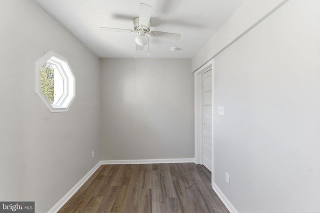 1505 LOOP RD, Gerrardstown, WV 25420