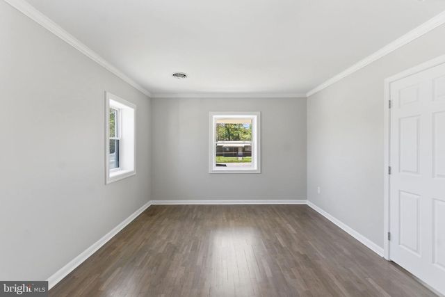 1505 LOOP RD, Gerrardstown, WV 25420