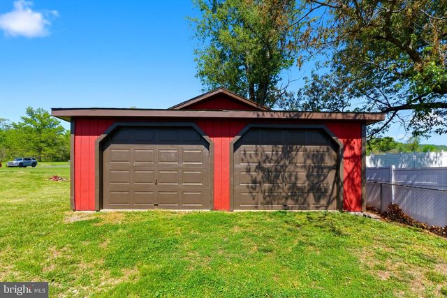 1505 LOOP RD, Gerrardstown, WV 25420
