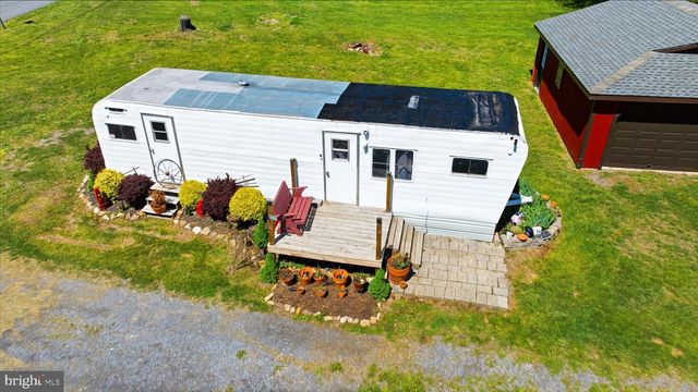 1505 LOOP RD, Gerrardstown, WV 25420