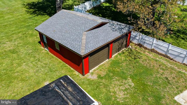 1505 LOOP RD, Gerrardstown, WV 25420