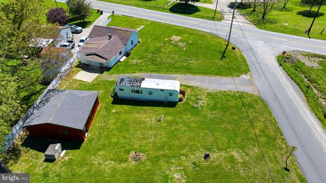 1505 LOOP RD, Gerrardstown, WV 25420