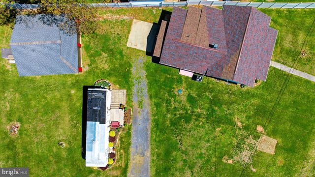 1505 LOOP RD, Gerrardstown, WV 25420